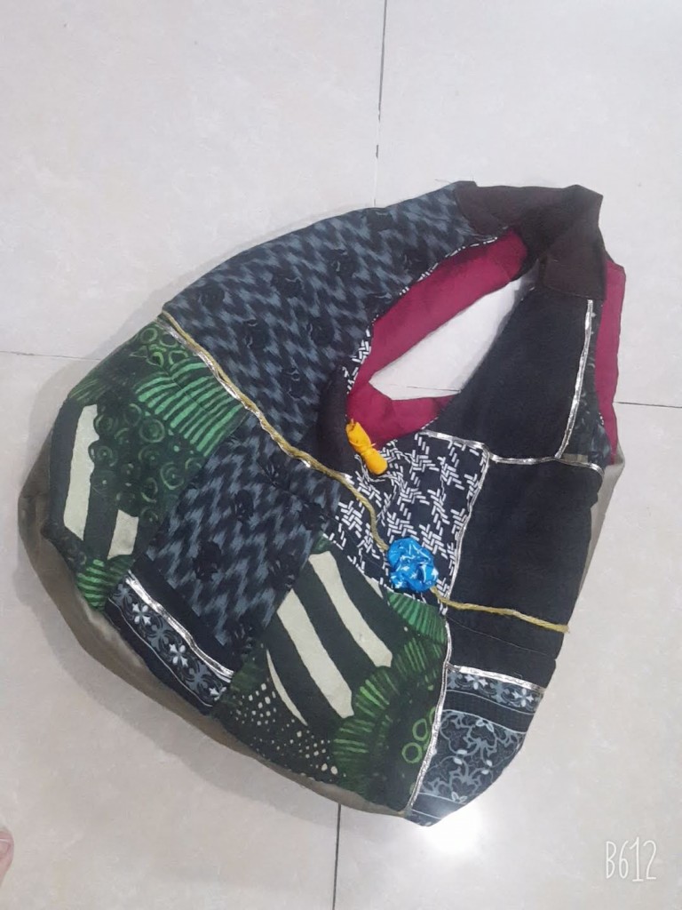 Black fabric bag IMG # 1