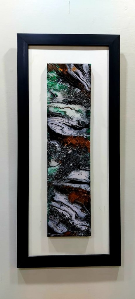 RESIN WALL HANGING IMG # 1