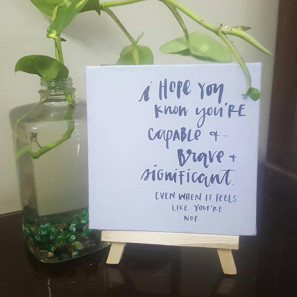 Customized Easel Stand Frame
